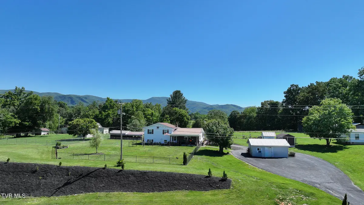 2735 Highway 107, Chuckey, TN 37641 - #1