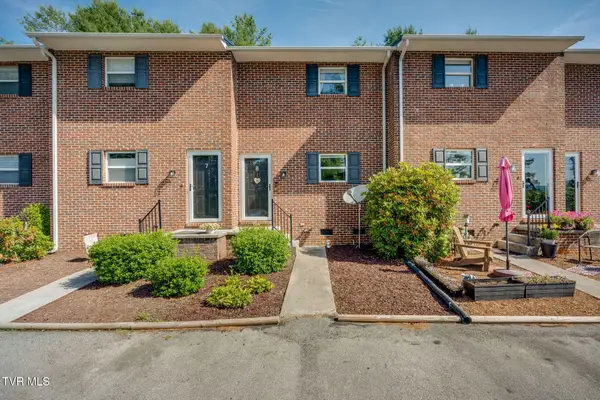 201 Ron Royce Drive #8, Elizabethton, TN 37643