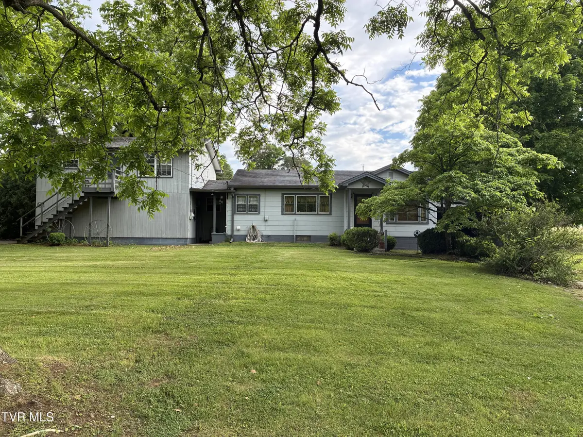 940 Middle Creek Road, Afton, TN 37616 - #1
