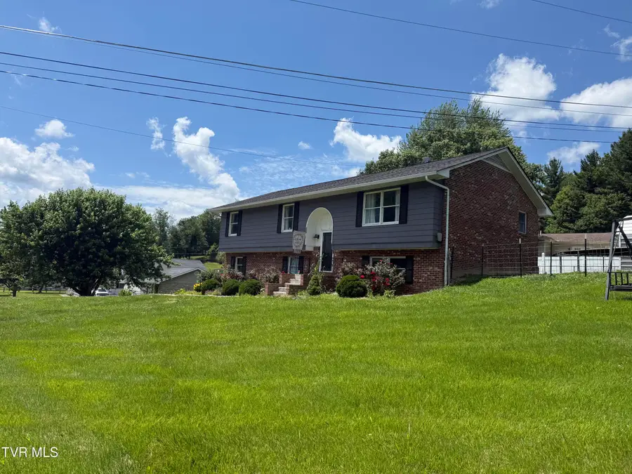 602 Northeast Liberty Lane, Wise, VA 24293 - #2