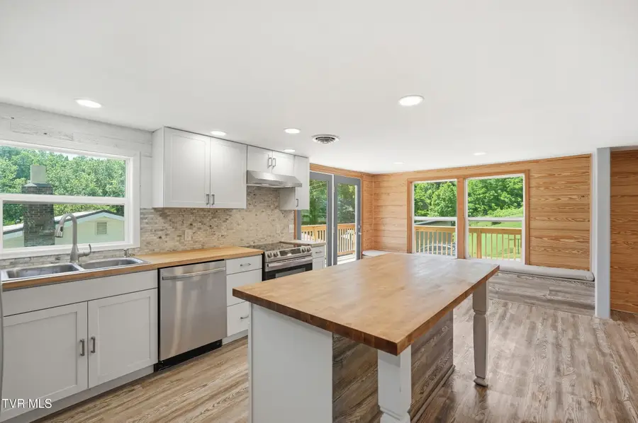 10434 Redwood Circle #10434, Bristol, VA 24202 - #2