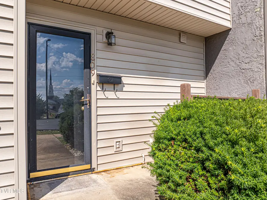 809 7th Street #809, Bristol, TN 37620 - #2