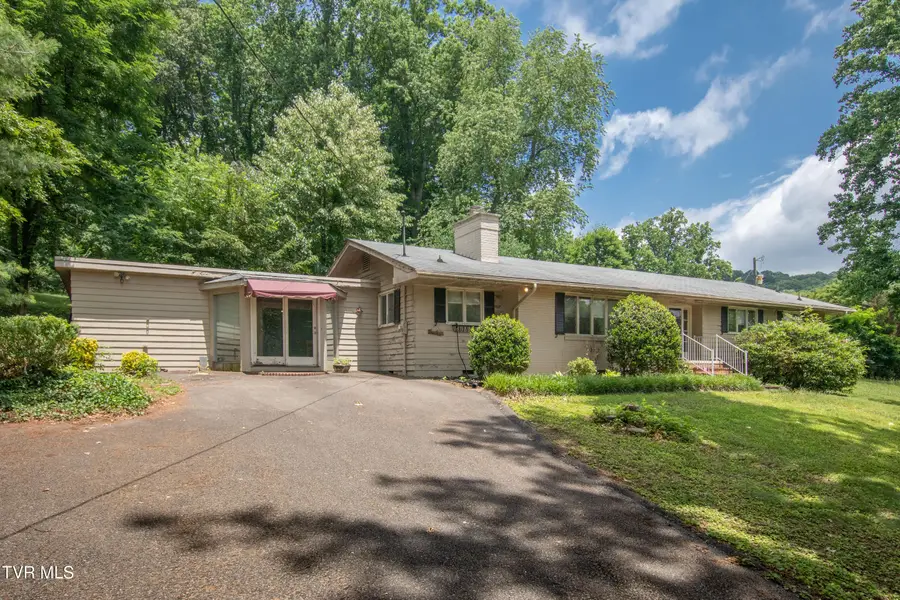 417 Meadow Drive, Bristol, VA 24201 - #2