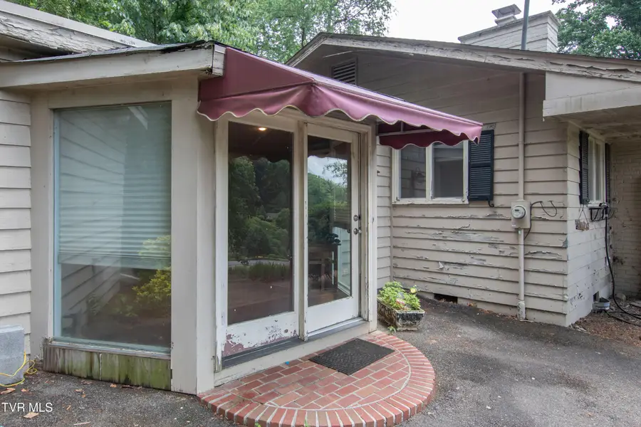 417 Meadow Drive, Bristol, VA 24201 - #3