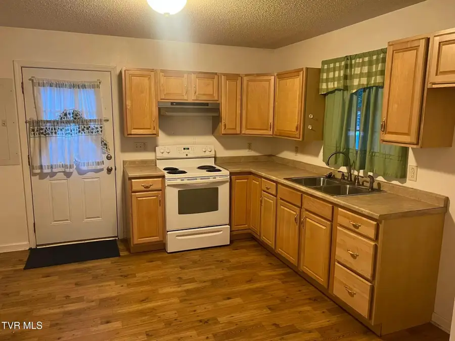 1656 Derby Road, Appalachia, VA 24216 - #2