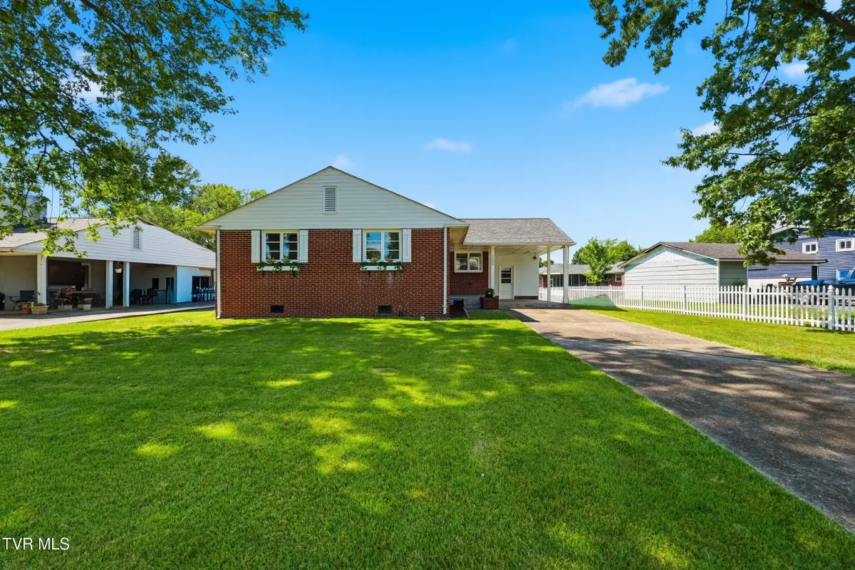 2209 Hermitage Drive, Kingsport, TN 37664 - #1