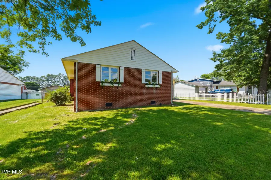 2209 Hermitage Drive, Kingsport, TN 37664 - #3