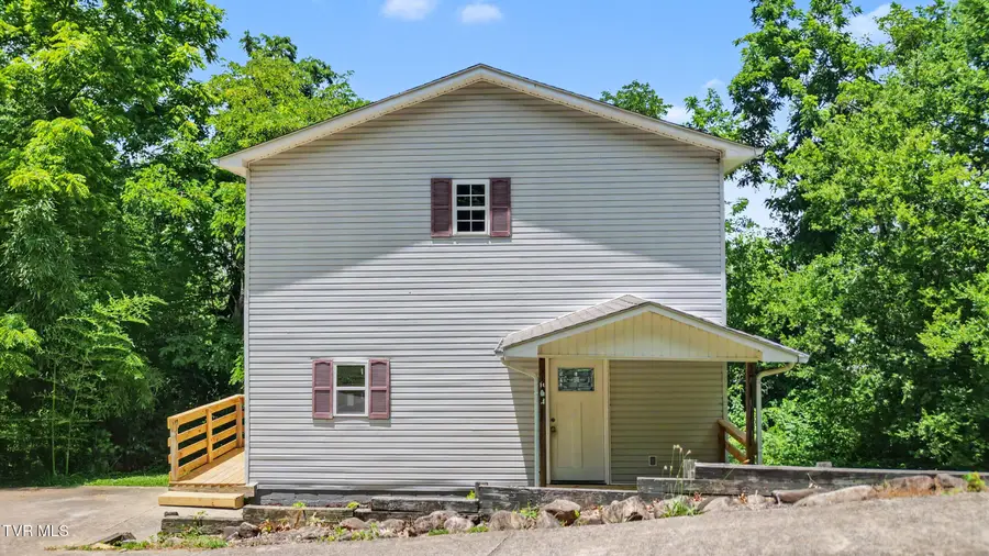 114 Robinson Street, Greeneville, TN 37743 - #2