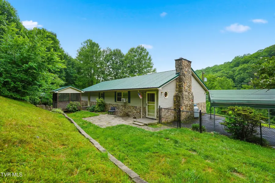 5100 Chandler Road, Big Stone Gap, VA 24219 - #3