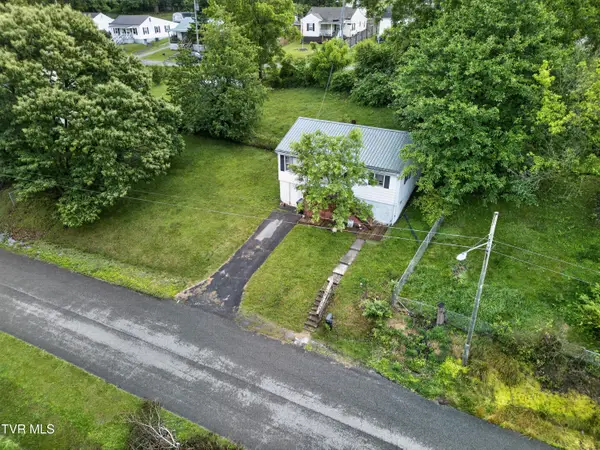 221 Mumpower Drive, Bristol, VA 24201