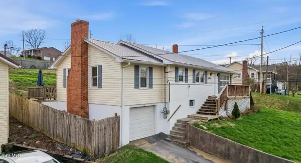 200 Independence Avenue, Mount Carmel, TN 37645