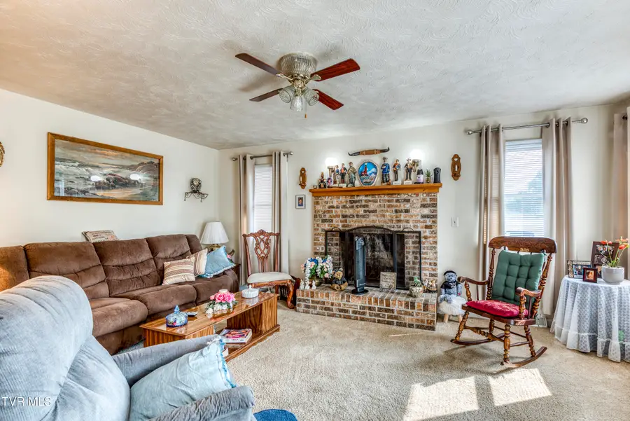 815 North Main Street, Marion, VA 24354 - #3
