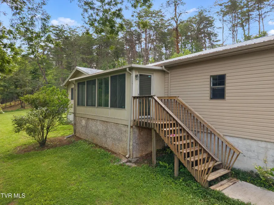 1689 Mccleary Bend, Sevierville, TN 37876 - #3