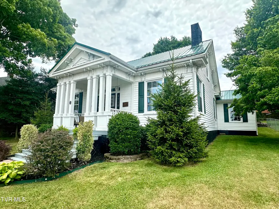 212 Main Street, Bluff City, TN 37618 - #3