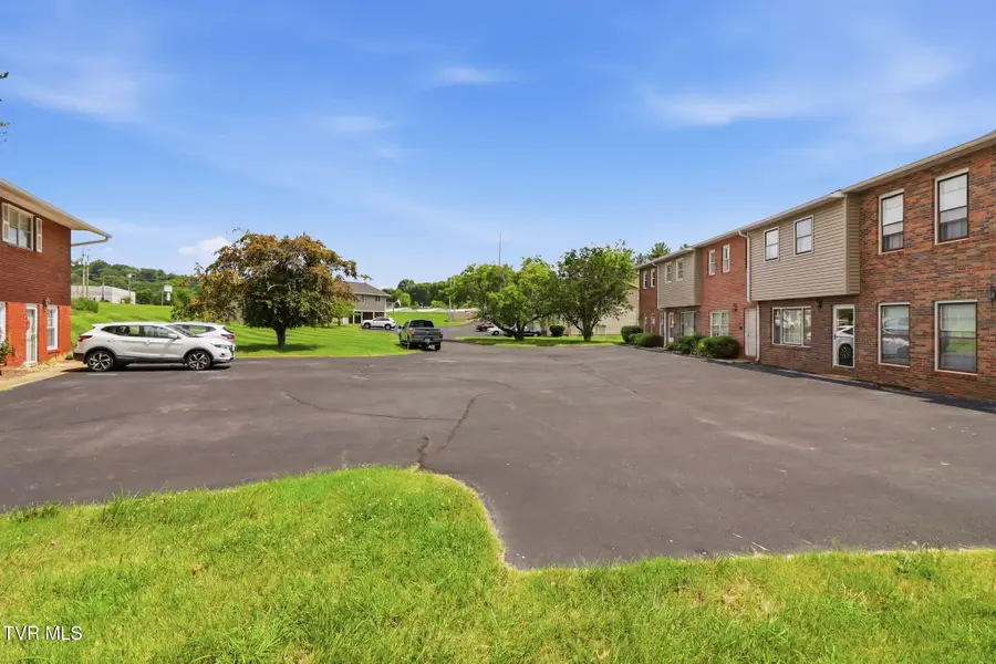 3539 Netherland Inn Road #9, Kingsport, TN 37660 - #2