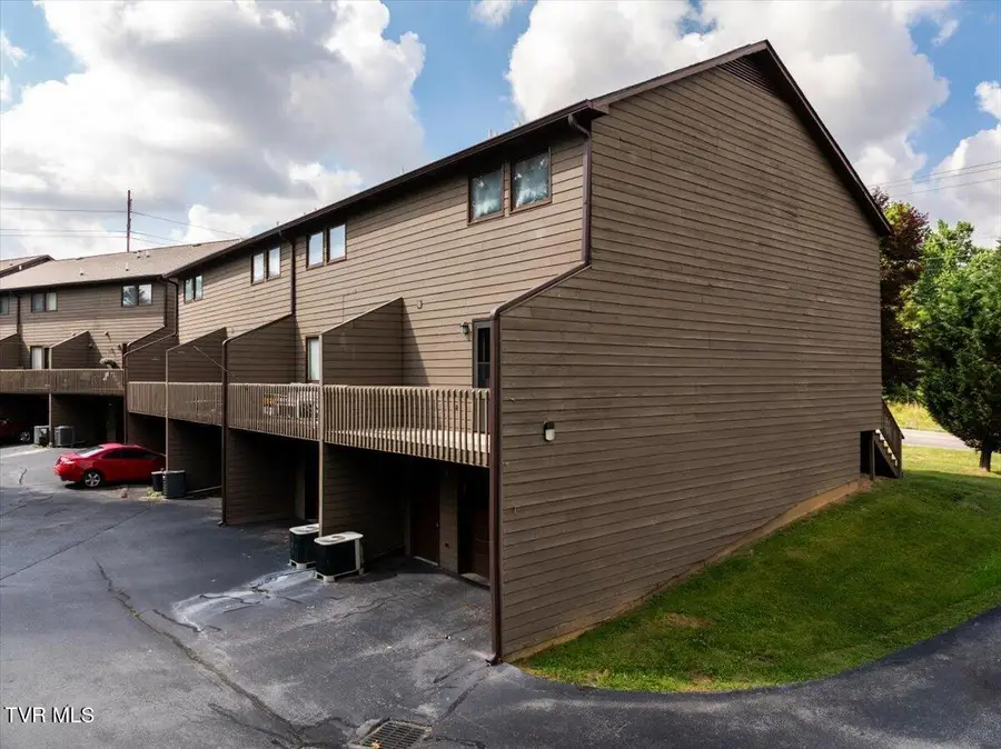 2028 East Oakland Avenue # 18, Johnson City, TN 37601 - #2
