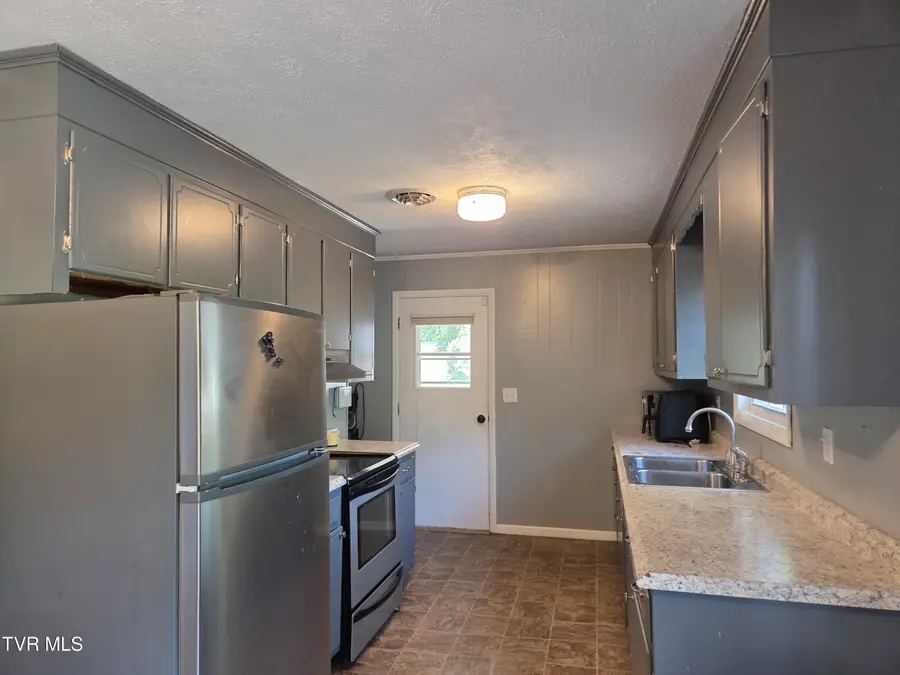 20235 Mosby Avenue, Bristol, VA 24202 - #2
