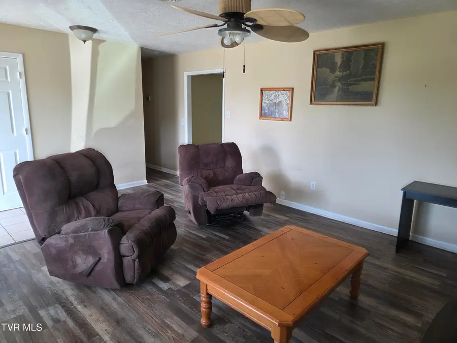 183 Claremont Circle, Bristol, VA 24201 - #2