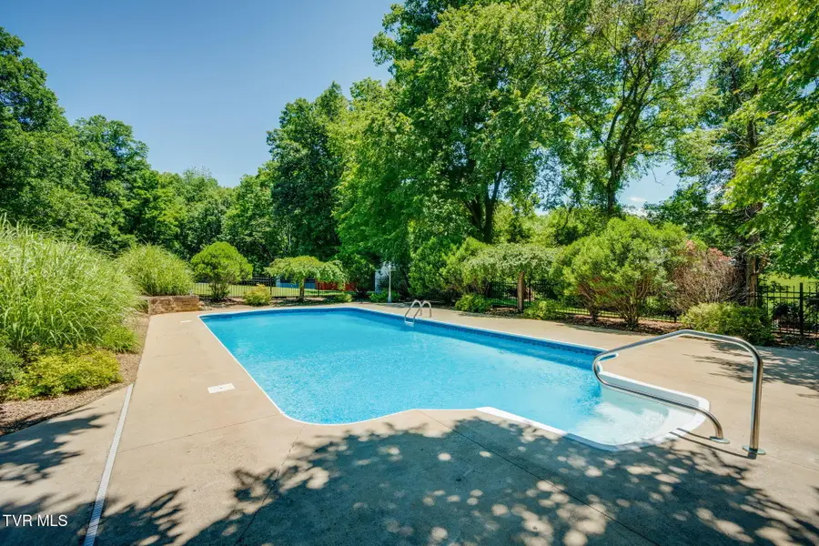 900 Jordan Road, Elizabethton, TN 37643 - #3