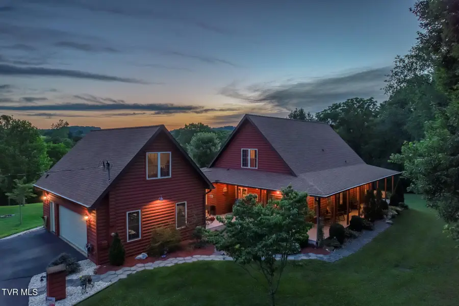 167 Country Acres Drive, Elizabethton, TN 37643 - #2