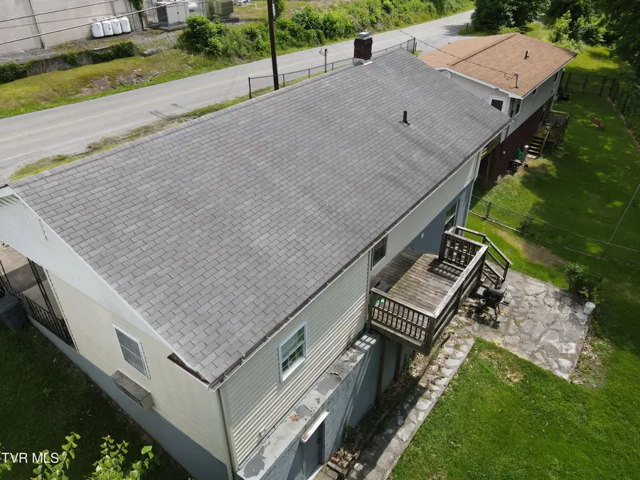 651 Shawnee Avenue, Big Stone Gap, VA 24219 - #3