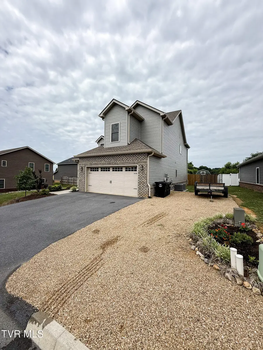 933 Riddle Ridge, Jonesborough, TN 37659 - #3