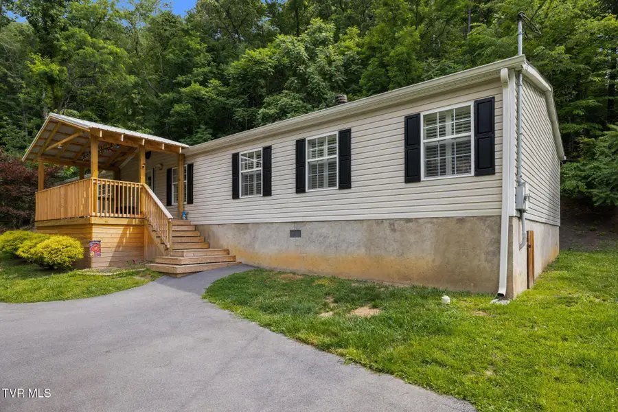 1207 West Cedar Street, Bristol, TN 37620 - #2