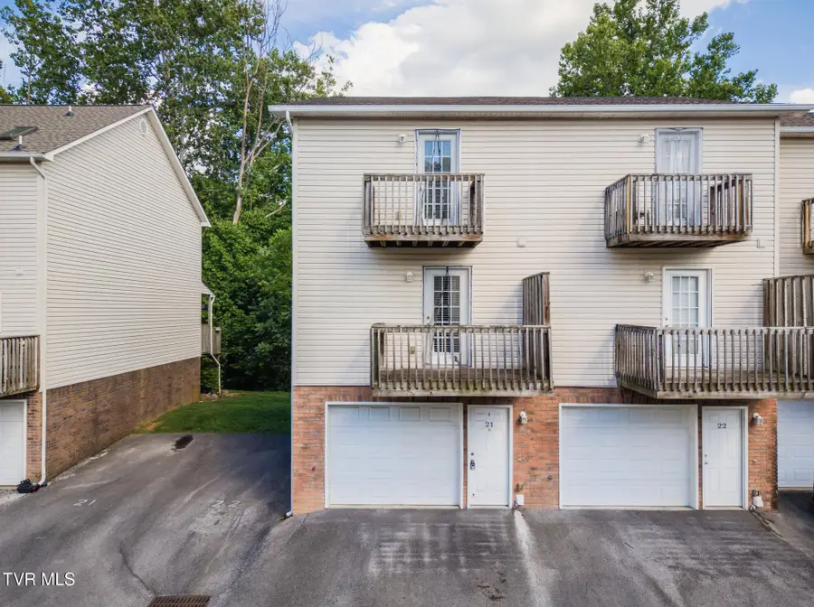 2305 South S Greenwood Drive #Unit 21, Johnson City, TN 37604 - #3