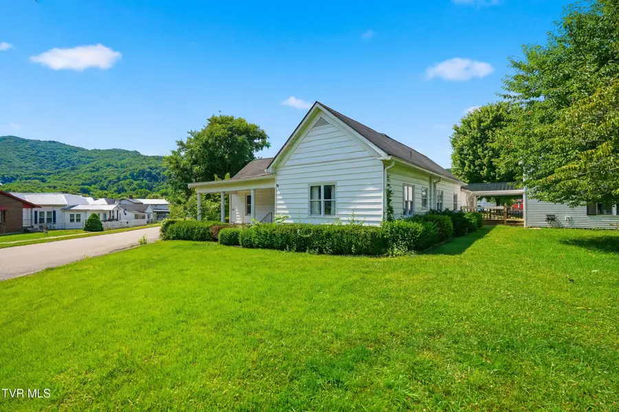 1001 Spruce Street, Norton, VA 24273 - #2