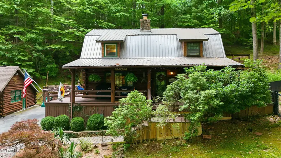 5400 Wedgewood Drive, Big Stone Gap, VA 24219 - #2