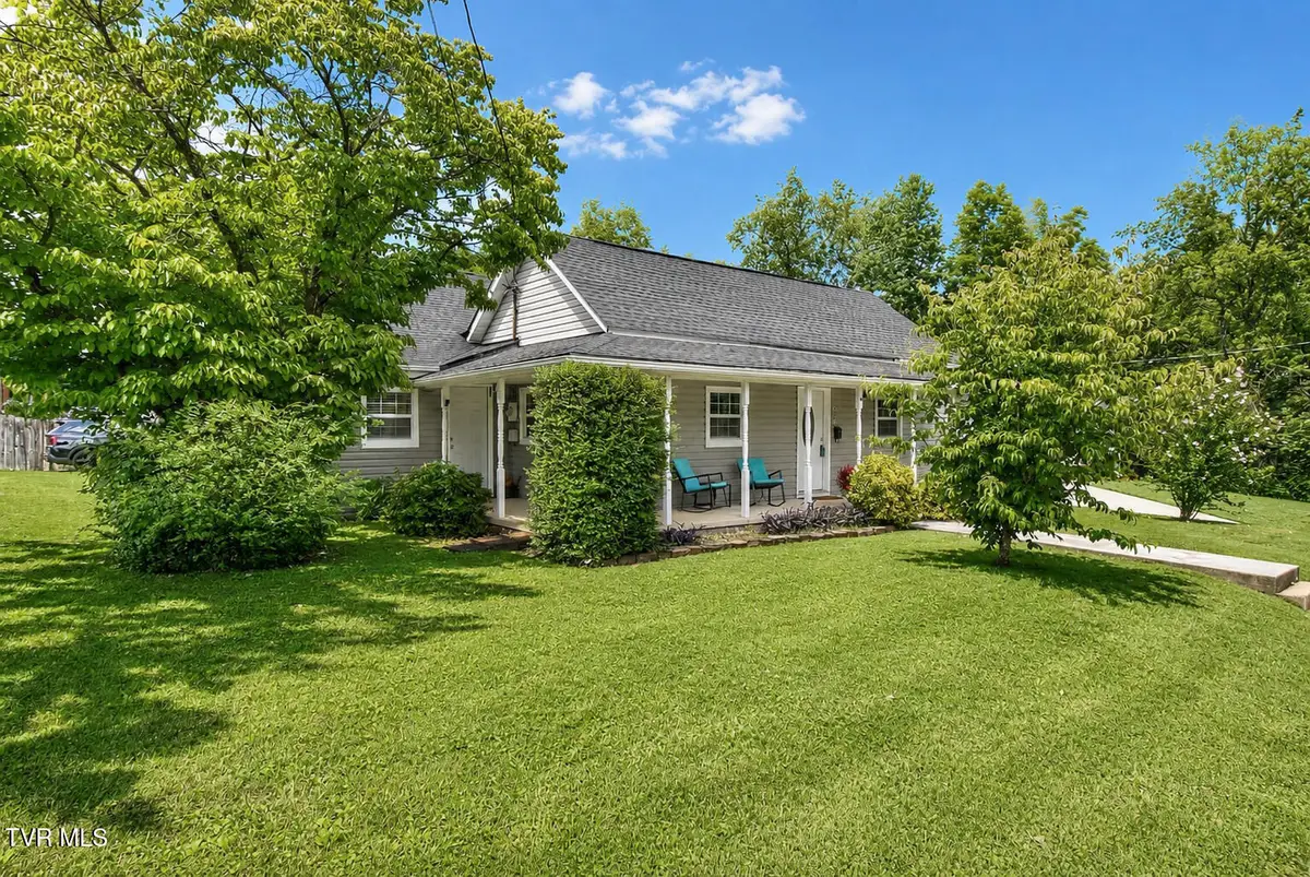 607 South 2nd Street, Elizabethton, TN 37643 - #1