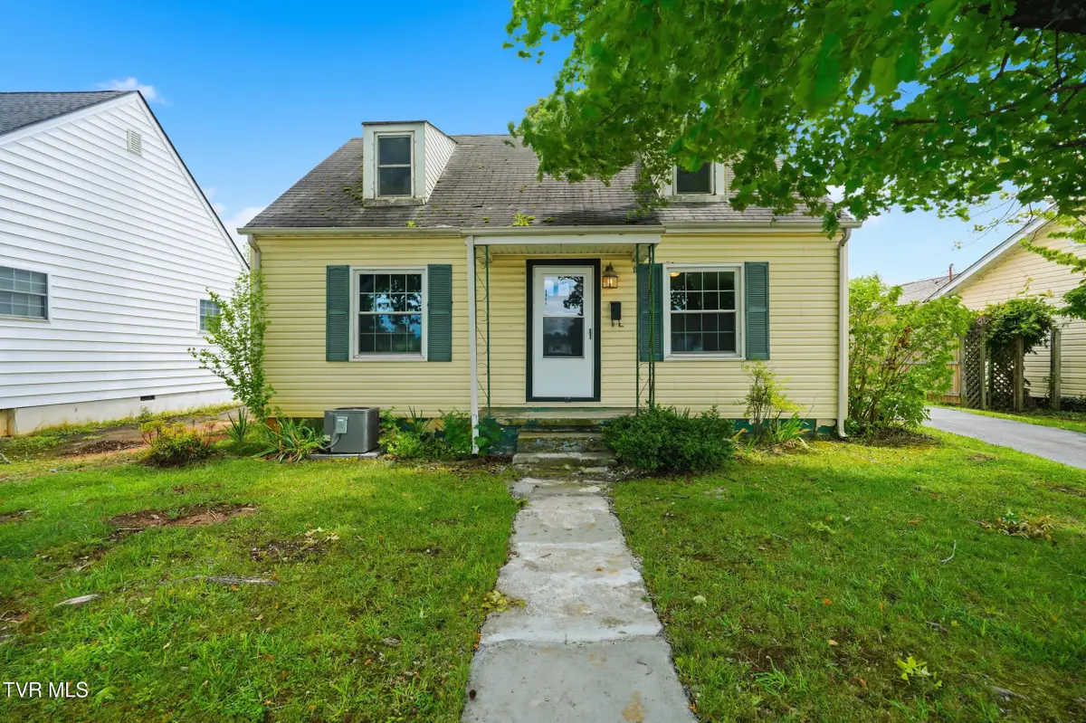 2004 Euclid Avenue, Bristol, VA 24201 - #1