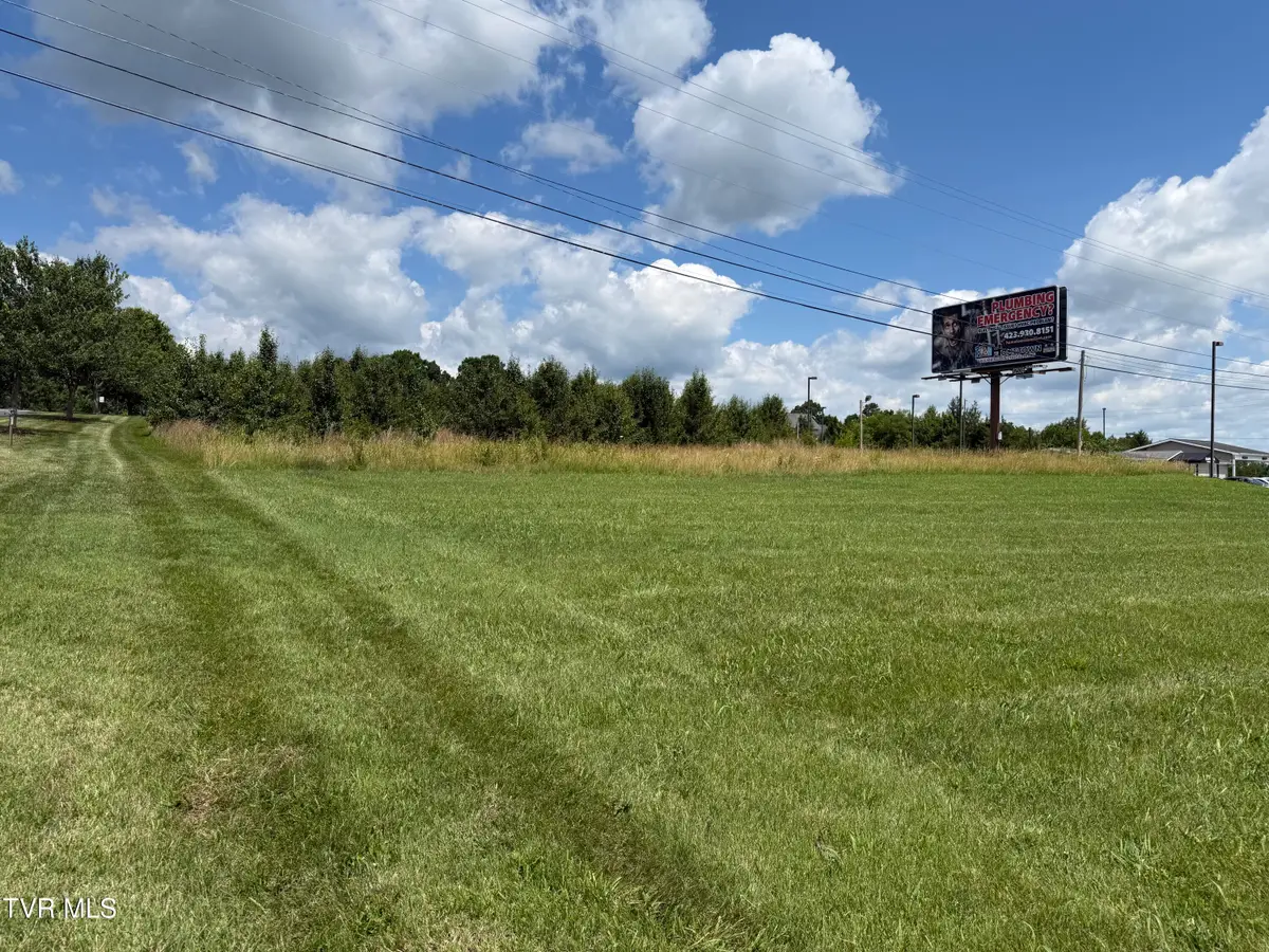 5760 Highway 11e, Piney Flats, TN 37686 - #1