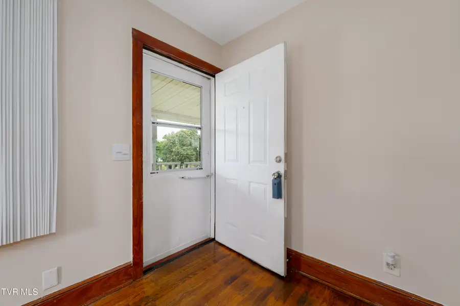 147 Fox Road, Johnson City, TN 37601 - #3