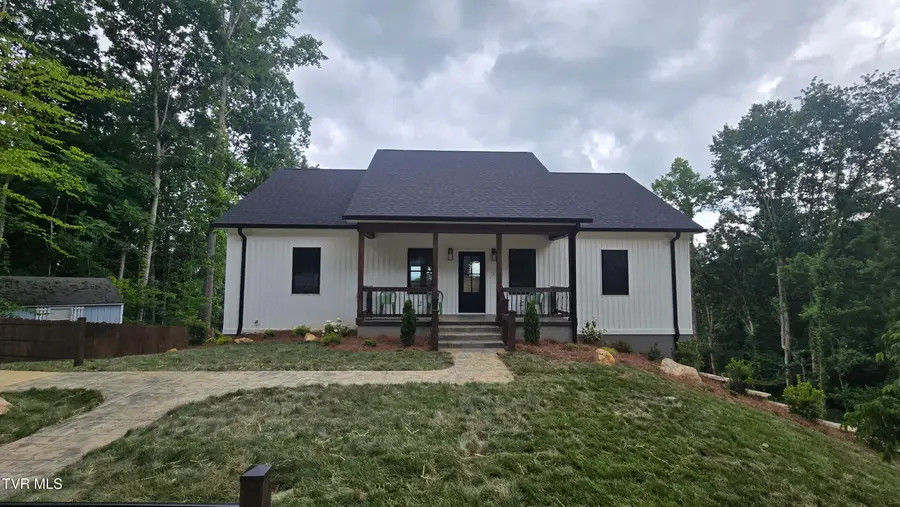 122 Five Oaks Drive, Johnson City, TN 37604 - #3