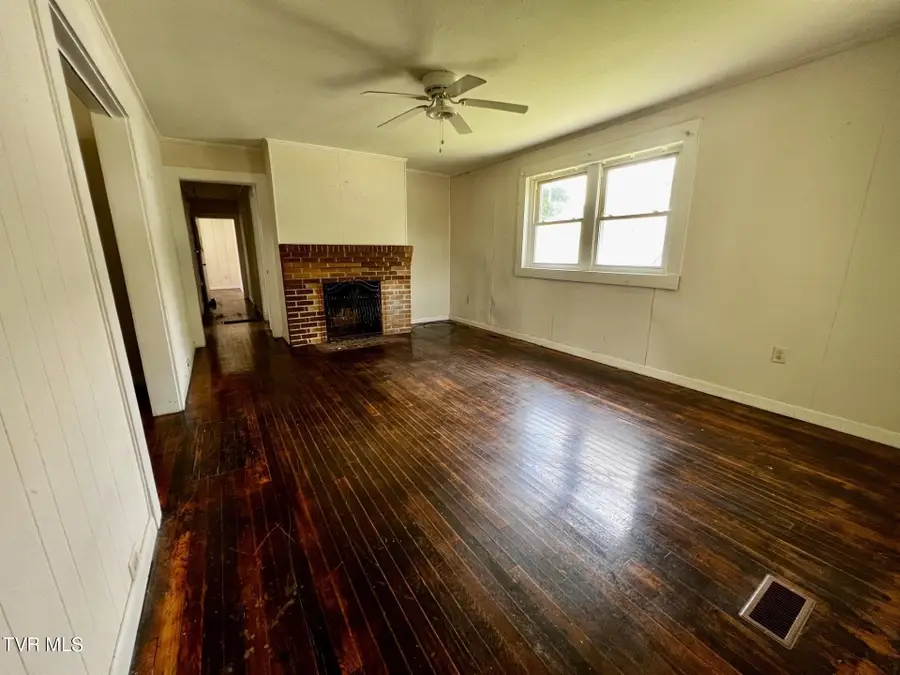 505 Granada Pvt Court, Kingsport, TN 37660 - #2