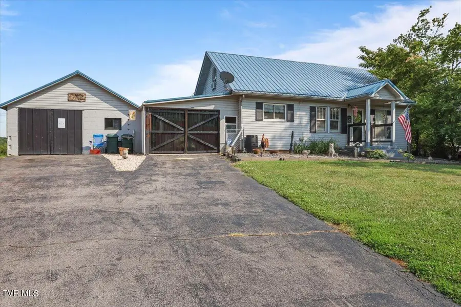 319 Old Stage Road, Surgoinsville, TN 37873 - #2