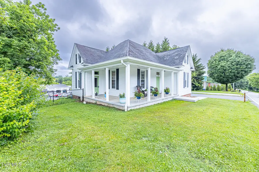 484 Southwest Colonial Road, Abingdon, VA 24210 - #2