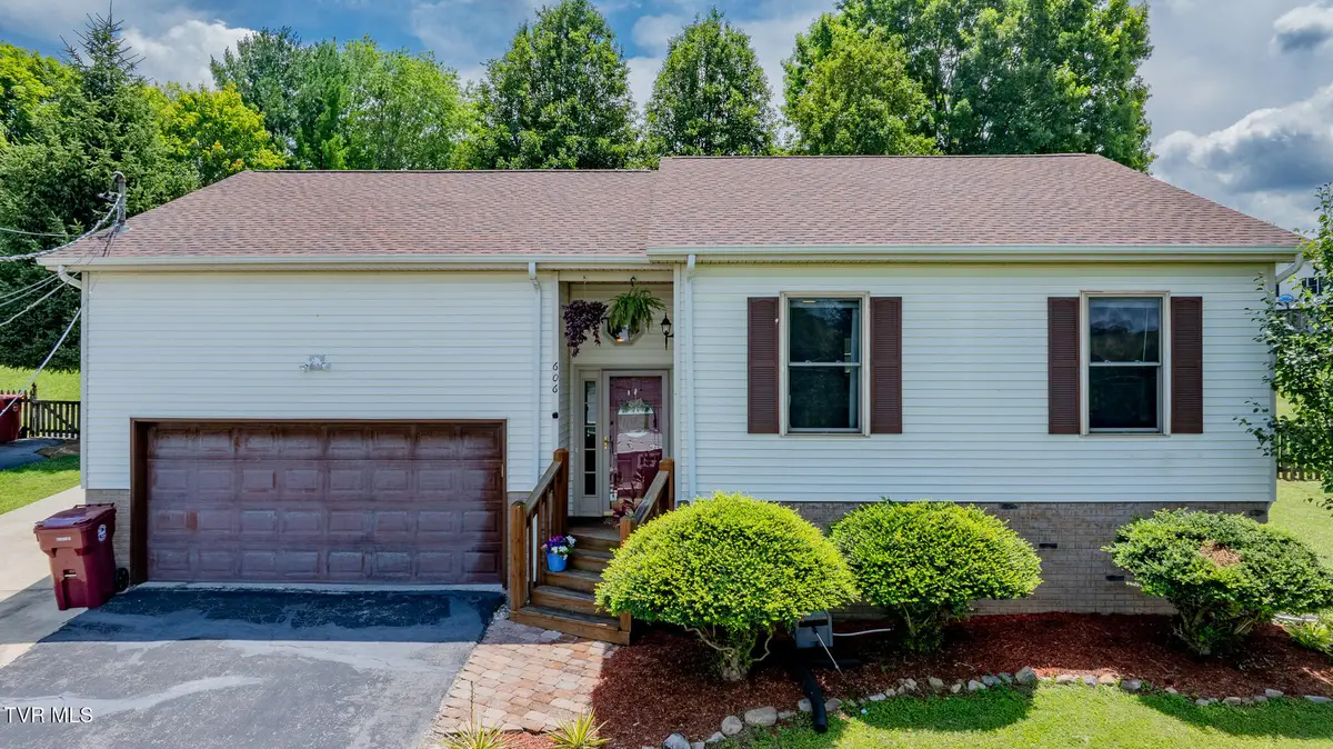 606 Steeplechase Drive, Johnson City, TN 37601 - #1