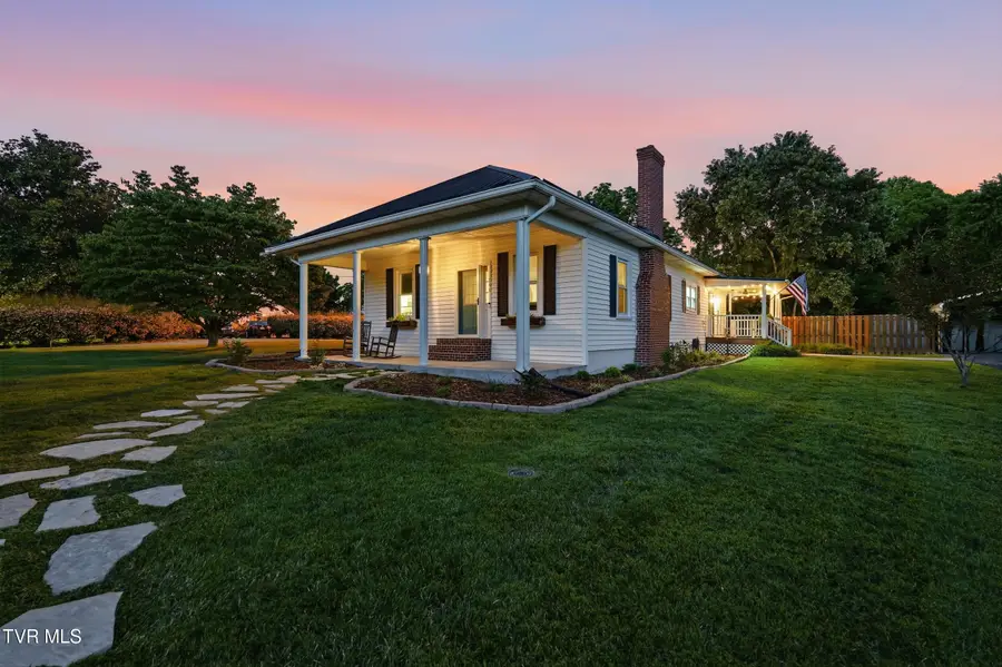 706 Hiwassee Hill Drive, Johnson City, TN 37601 - #2