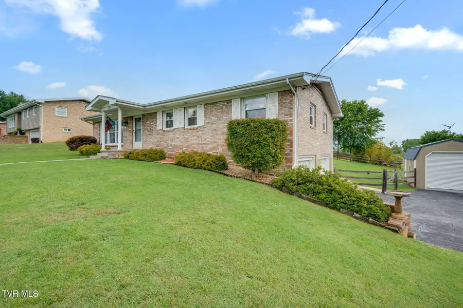 236 Minuteman Drive, Bluff City, TN 37618 - #2