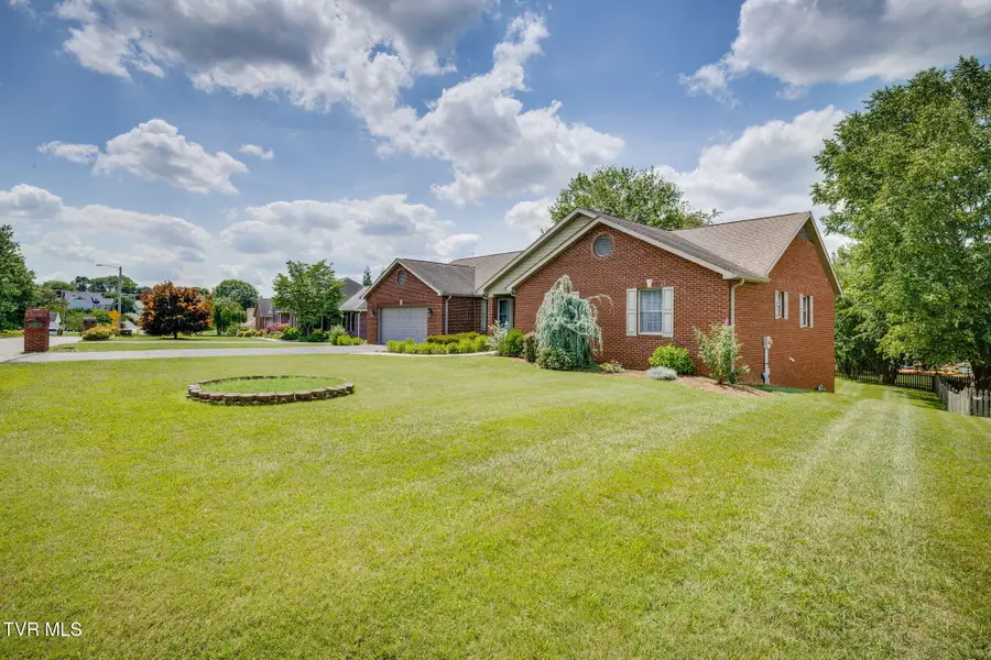 507 Steeplechase Drive, Johnson City, TN 37601 - #3