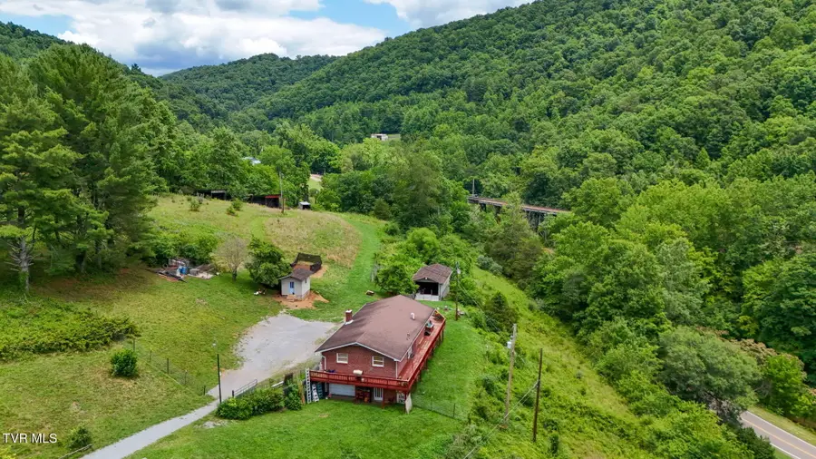 186 Gunport Drive, Duffield, VA 24244 - #3