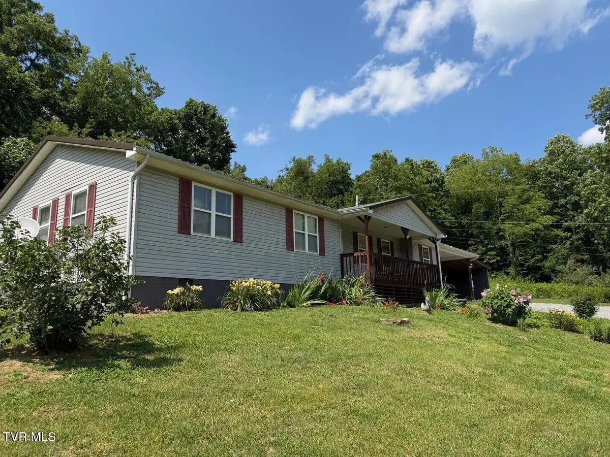 44445 Veterans Memorial Highway, Dryden, VA 24243 - #1
