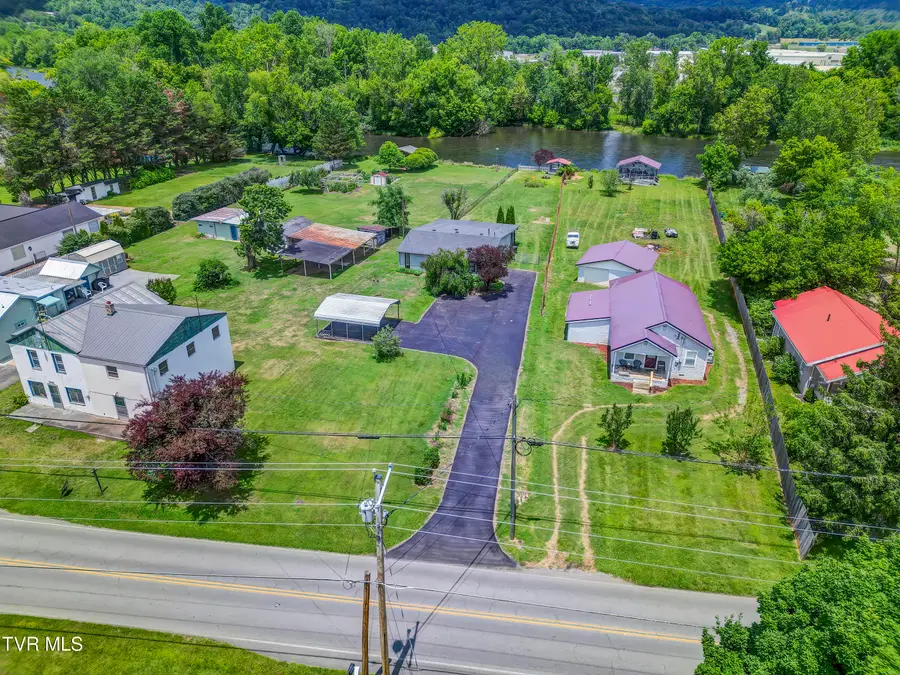 1399 Broad Street, Elizabethton, TN 37643 - #3