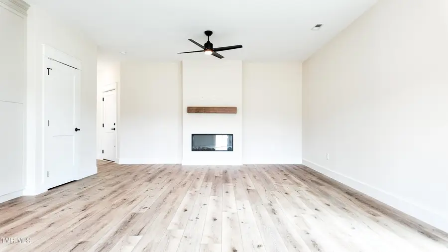 316 Monroe Drive, Bristol, TN 37620 - #3