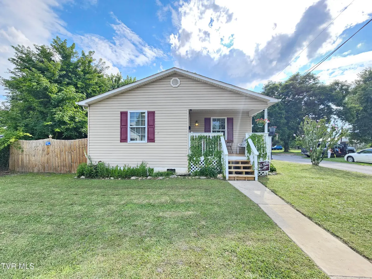 1002 East Sevier Avenue, Kingsport, TN 37660 - #1