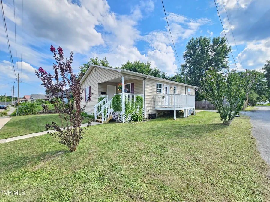 1002 East Sevier Avenue, Kingsport, TN 37660 - #2