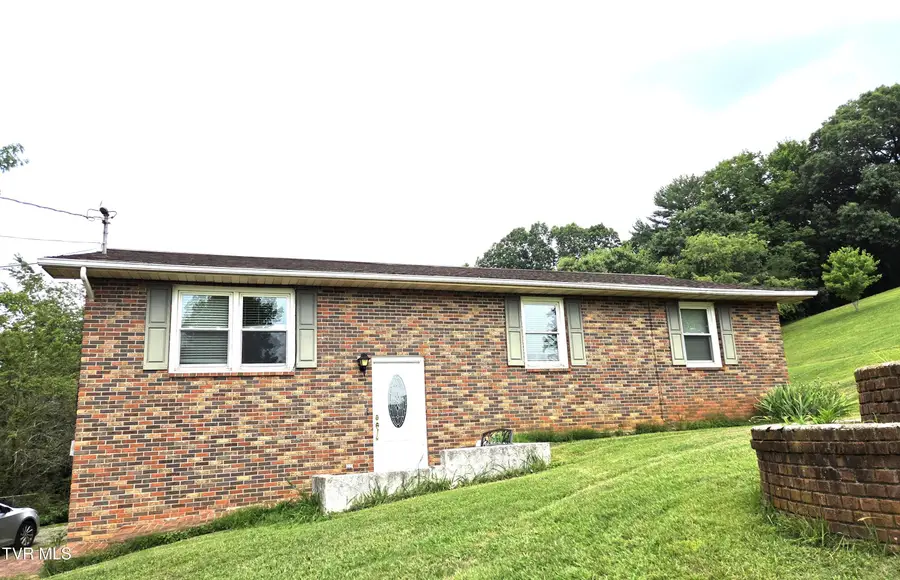 341 Chambers Drive, Elizabethton, TN 37643 - #2