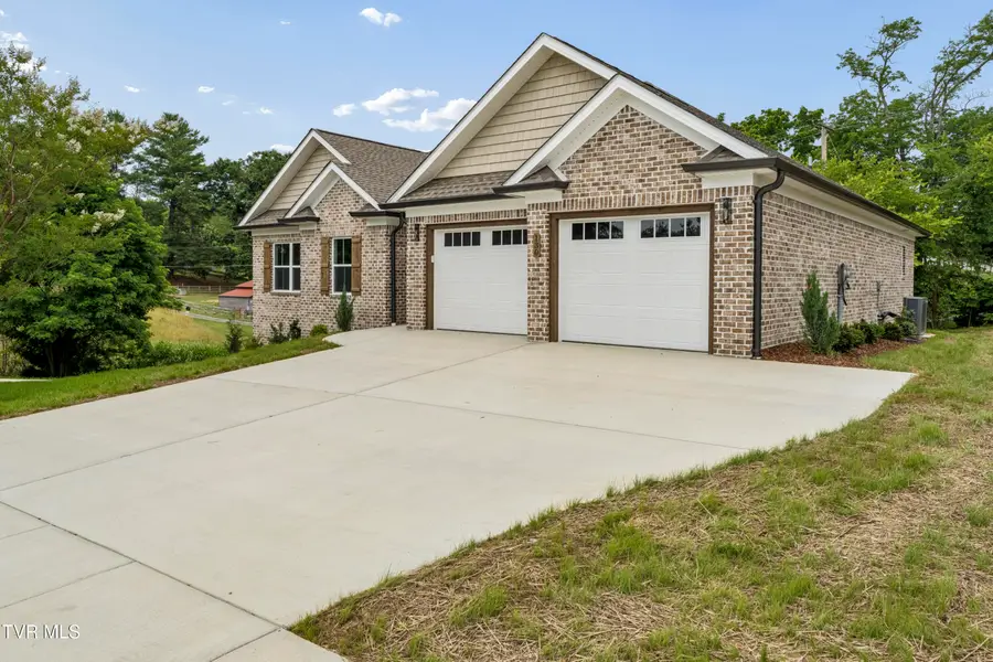 130 Jessicas Way, Johnson City, TN 37615 - #2